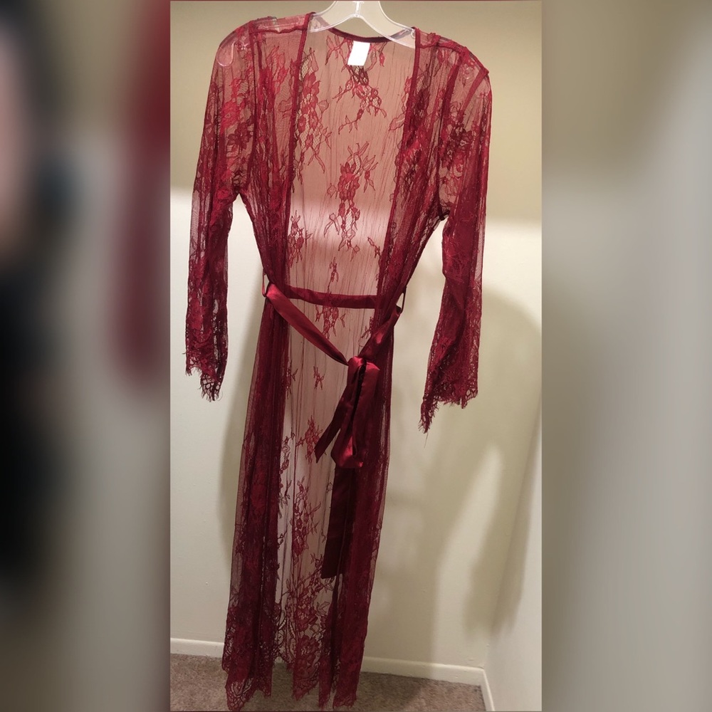 lace robe